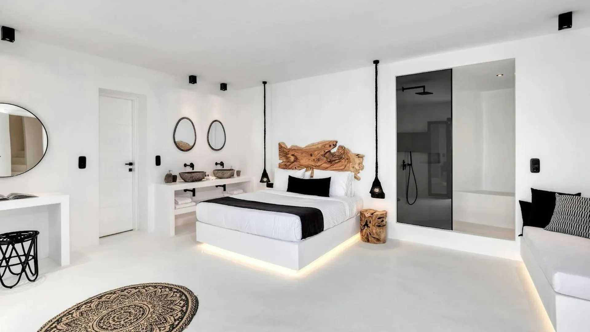 Villa With Fantastic Terrace-Sea Views Psarou  Greece